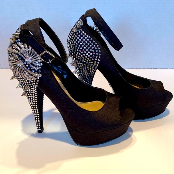 Betsey Johnson Shoes - 💯 RARE BETSEY JOHNSON ELOPE HIGH-HEEL SHOES WITH RHINESTONES AND SPIKES!